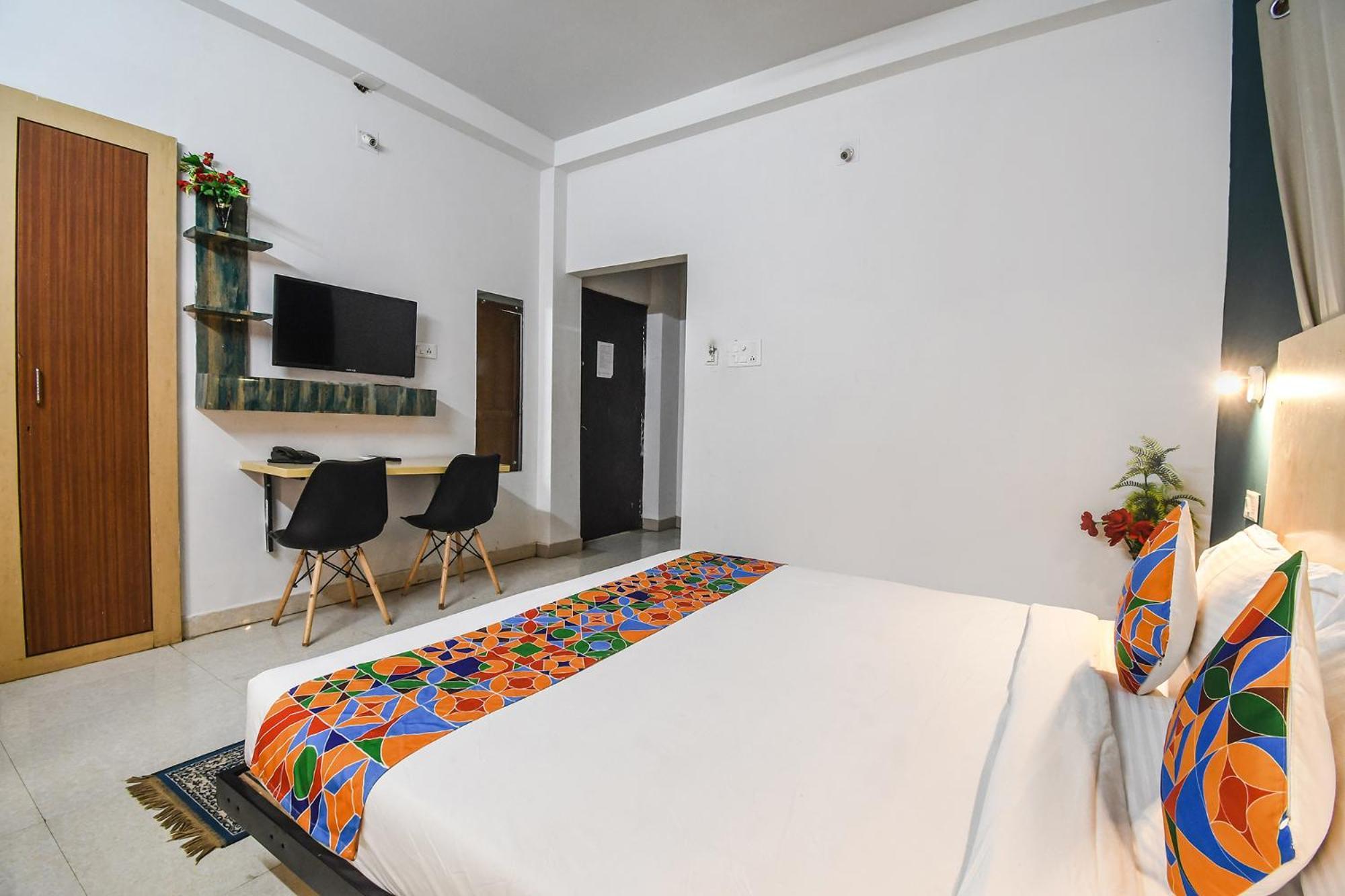 Fabhotel Welcome Inn I Khandagiri Bagian luar foto